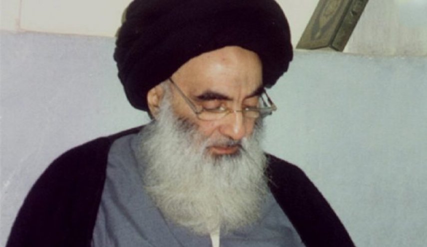 بالصورة.. آية الله السيستاني قبل الدخول لصالة العمليات