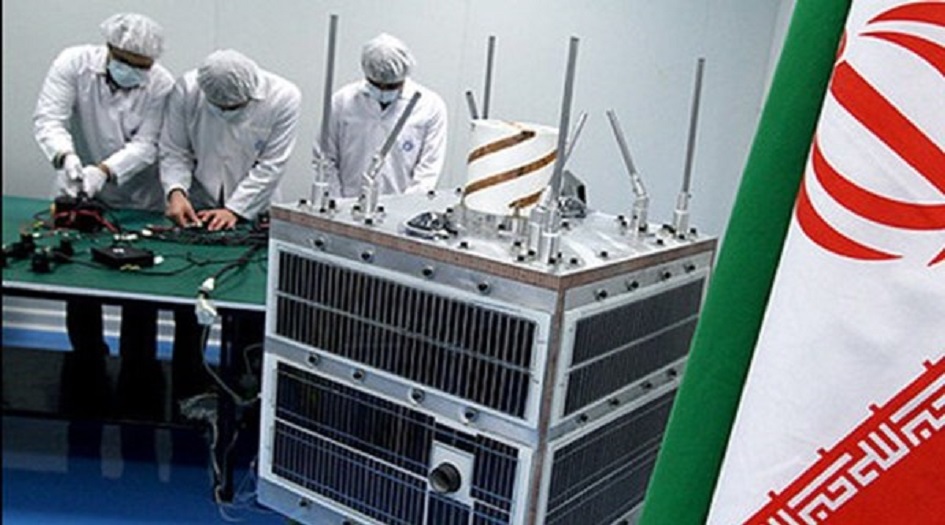 ايران تستعد لإطلاق قمرين صناعيين
