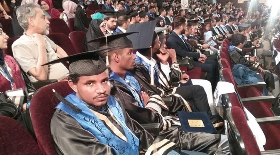 40 الف طالب اجنبي يدرسون في الجامعات الايرانية