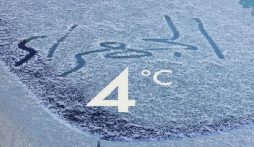 الكويت.. تساقط نادر للثلوج بالجهراء