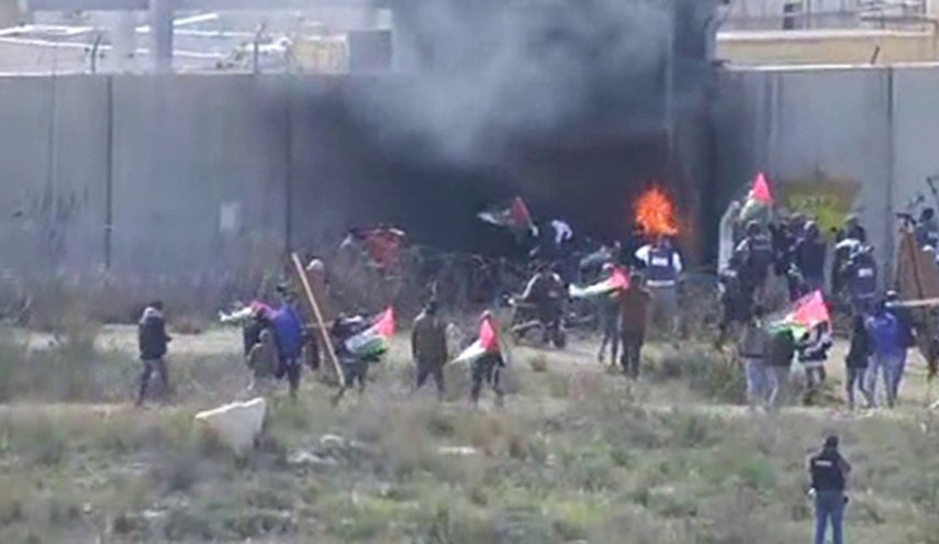 مسيرة حاشدة في غزة للتنديد بصفقة ترامب