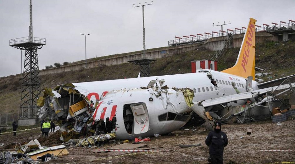 الخارجية العراقية تكشف تطورات حال عائلة عراقية كانت ضمن طائرة أسطنبول المنكوبة