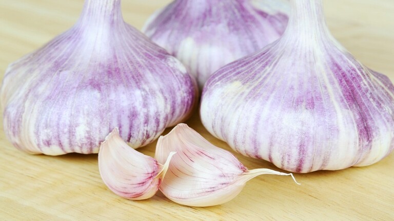 هل يحمينا الثوم من فيروس "كورونا"؟