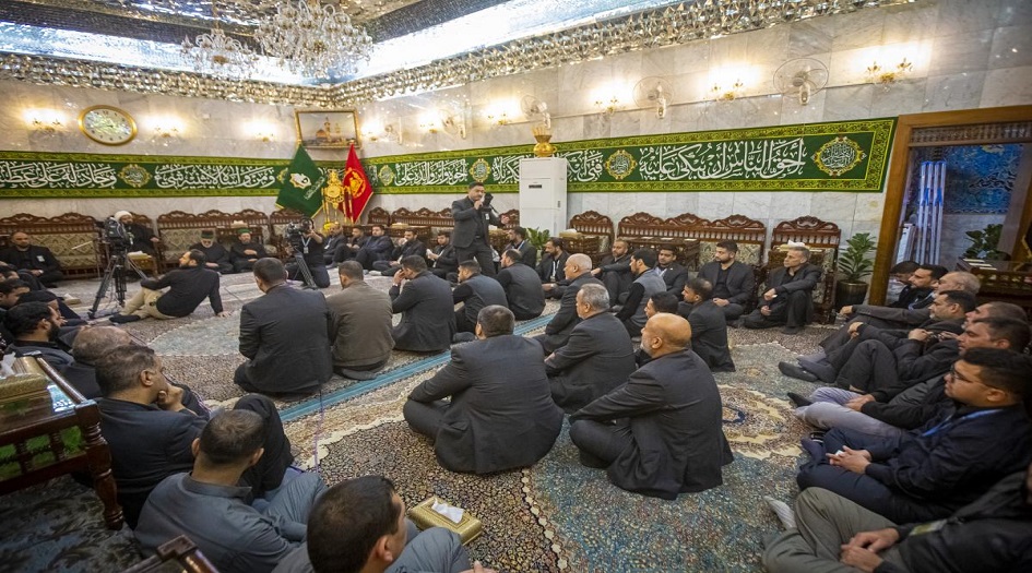 خَدَمَةُ مرقد ابا الفضل العباس (عليه السلام)  يستذكرون رحيل ام البنين