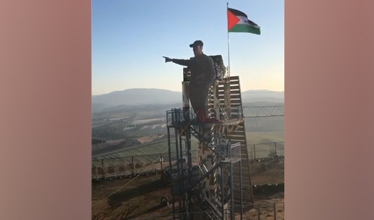 تنديس سردار سليماني در جنوب لبنان نصب شد