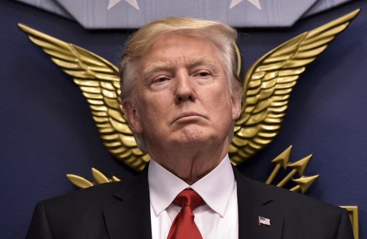 ترامب يسخر بكلمات لاذعة من منافسيه على الرئاسة