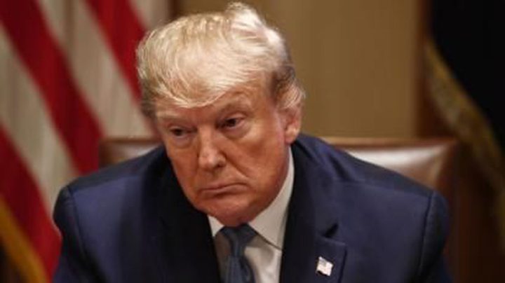 انباء تتحدث عن اصابة ترامب بفيروس كورونا