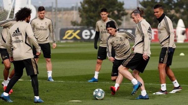 وضع ريال مدريد بالحجر الصحي بسبب كورونا
