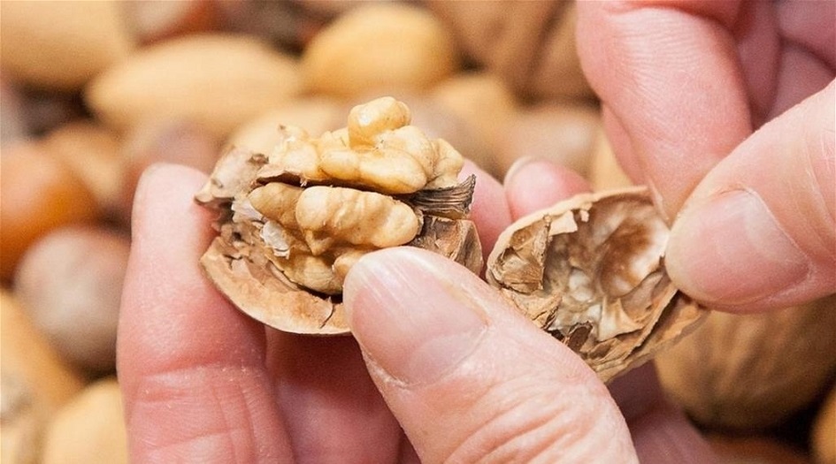 عليك بأكل ‫10 جوزات يوميا.. والسبب؟