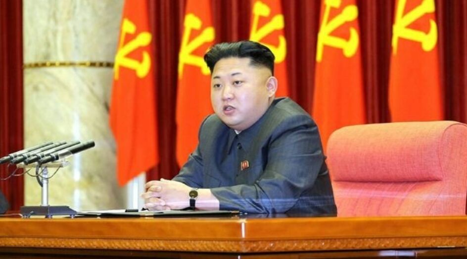 بالصور .. هكذا تحدى زعيم كوريا الشمالية فيروس كورونا