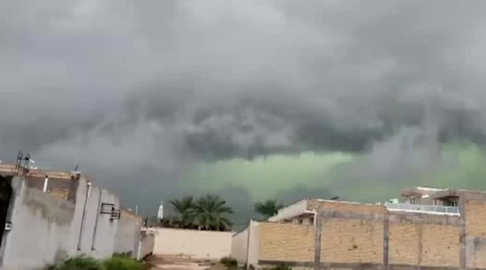 ظاهرة طبيعية فريدة في محافظة فارس الايرانية