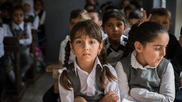 التربية النيابية تكشف الخيارات المطروحة للعام الدراسي الحالي في العراق 