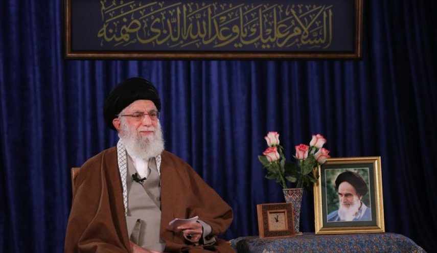 قائد الثورة الاسلامية : الوباء المتفشي يعد امتحانا للحكومات والشعوب