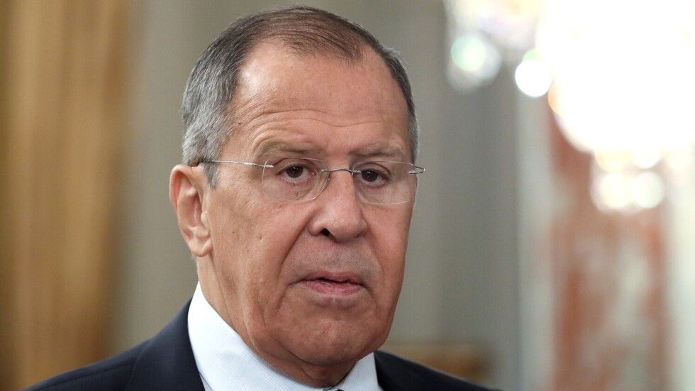 لافروف يحجر نفسه في مقر عمله بسبب كورونا