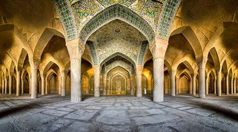 إعادة فتح الاماكن الدينية في 300 منطقة بيضاء في ايران