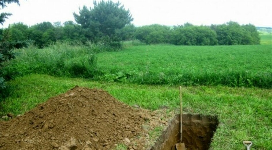 امرأة تنجو من الموت بأعجوبة بعد أن دفنوها حية