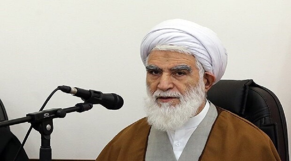 آية الله اختري يدعو الى احياء يوم "القدس" عبر وسائل التواصل الاجتماعي