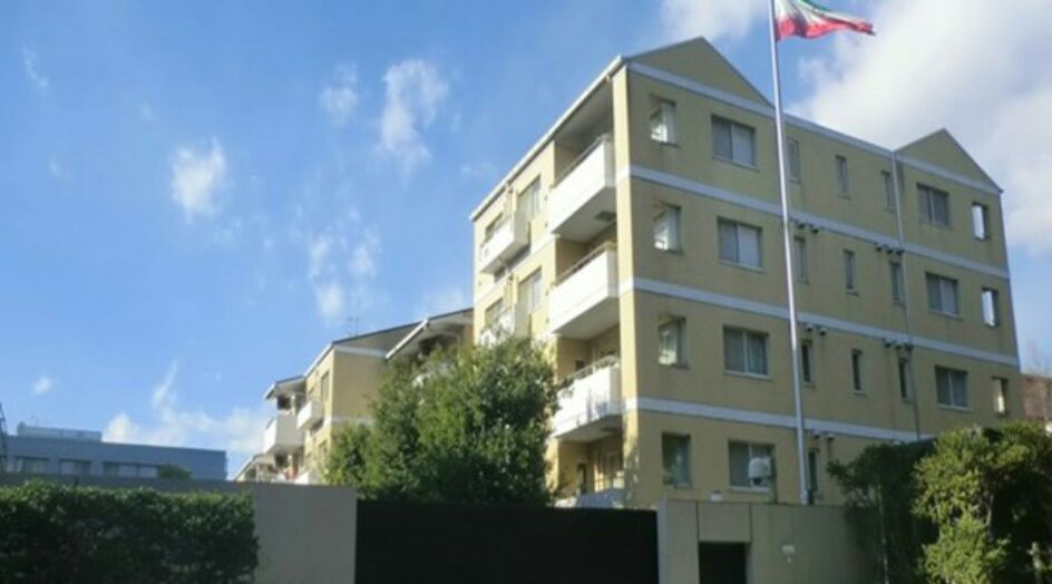 إيران ترسل مساعدات إلى لبنان لمواجهة كورونا