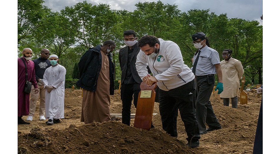 لا مكان لدفنهم.. موتى مسلمين بكورونا في ثلاجات ومشارح فرنسا