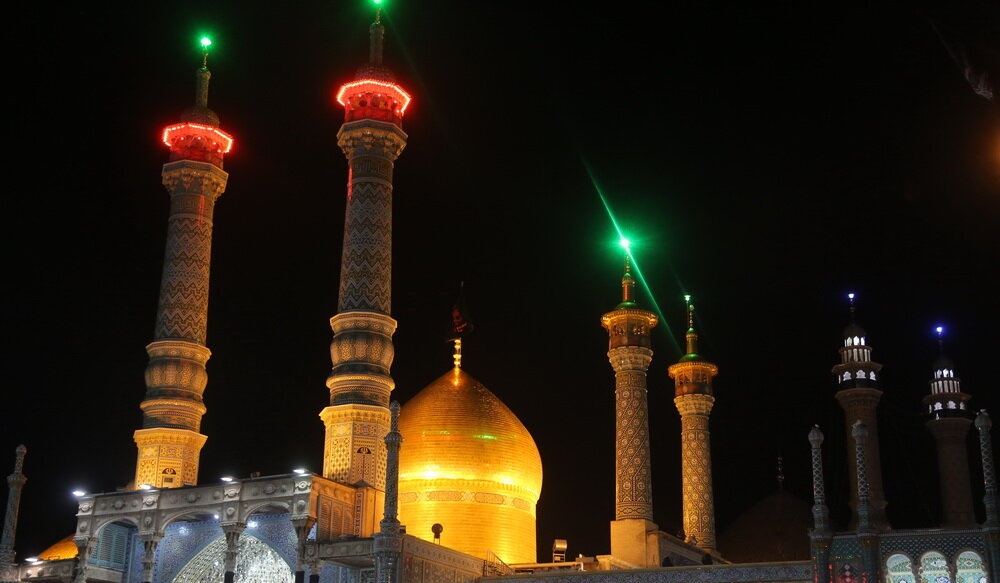 احیا در جوار حرم حضرت معصومه(س) همزمان با شب شهادت امیرالمومنین(ع) +عکس