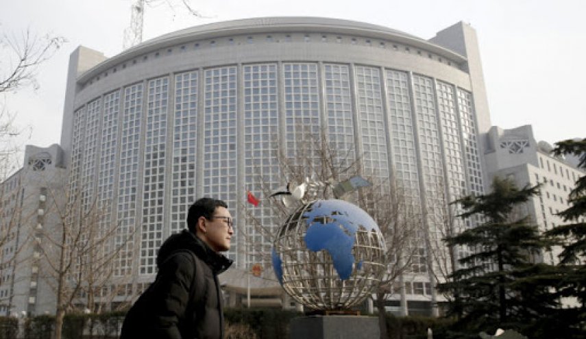 الصين: ادعاء استراليا "ليست سوى مزحة"!