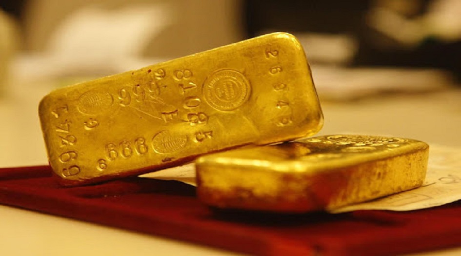 بفضل الحجر.. طفلان يعثران على كنز!