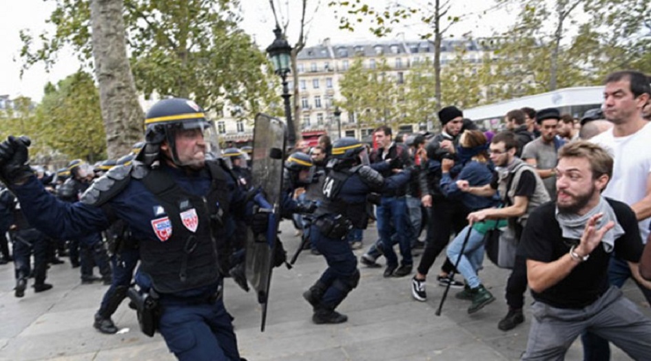 تجدد الاحتجاجات في الولايات المتحدة ومتظاهرون يطالبون برحيل ترامب