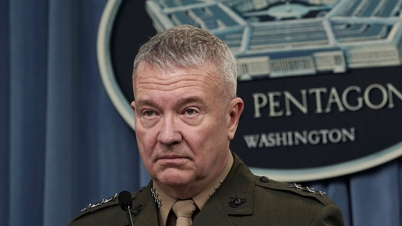 اعتراف آمریکا: بخاطر نفت در سوریه مانده ایم