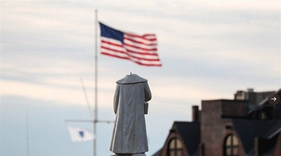 شاهد: قطع رأس كريستوفر كولومبوس في بوسطن