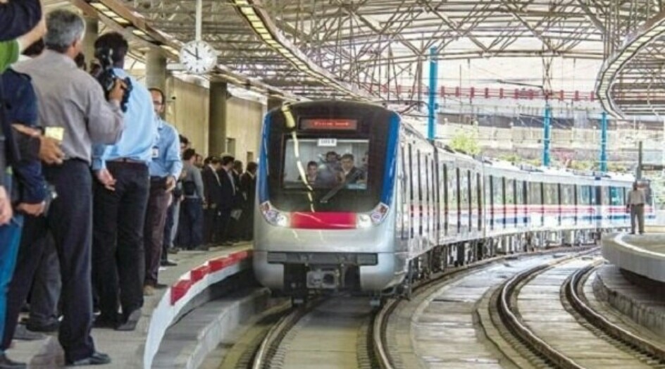 مصدر بريطاني يتحدث عن التطور والاكتفاء الذاتي في القطاع السككي الايراني