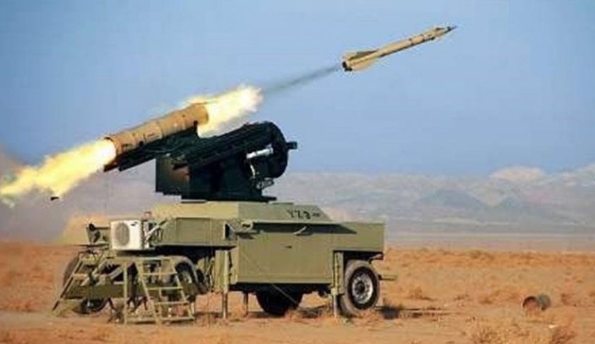 الحرس الثوري يدك مواقع الزمر المناوئة للثورة غرب البلاد