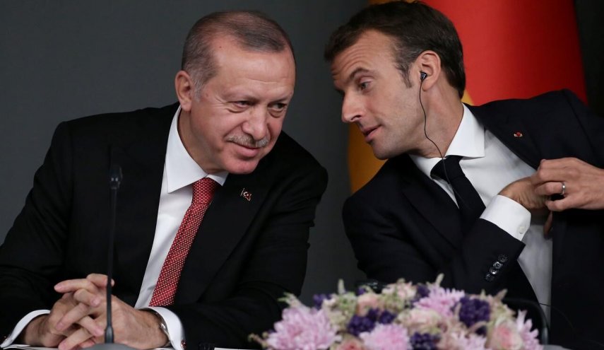 ماكرون: تركيا تدير لعبة خطيرة في ليبيا