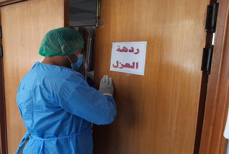 لاول مرة في تاريخ العراق.. نائب يعلن التطوع للعمل في الردهات الوبائية {صور}