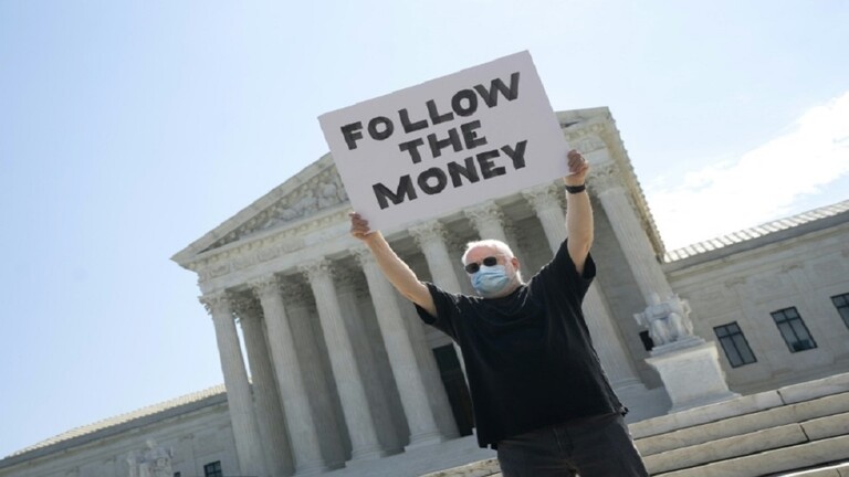 المحكمة الأمريكية العليا تصدر اليوم قرارات بشأن ترامب