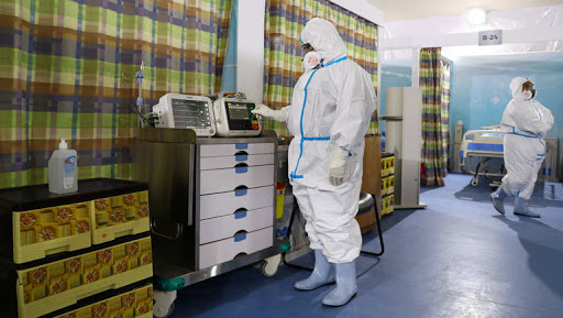 الصحة المصرية تحذر من "موجة ارتدادية" لفيروس كورونا