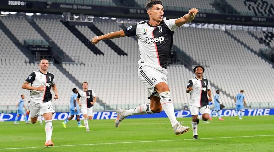 يوفنتوس يضع يداً على لقب الدوري بتخطيه عقبة لاتسيو بنجاح