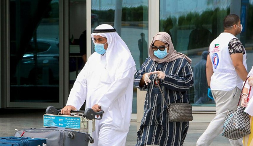  الكويت تسمح بالسفر منها وإليها باستثناء القادمين من 7 دول 