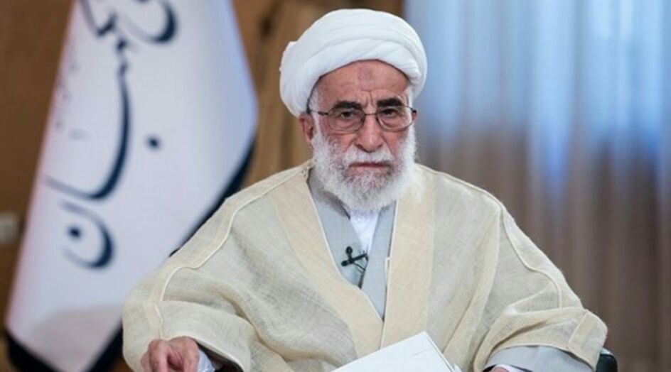 آية الله جنتي: على كل الدول الإسلامية مساعدة لبنان