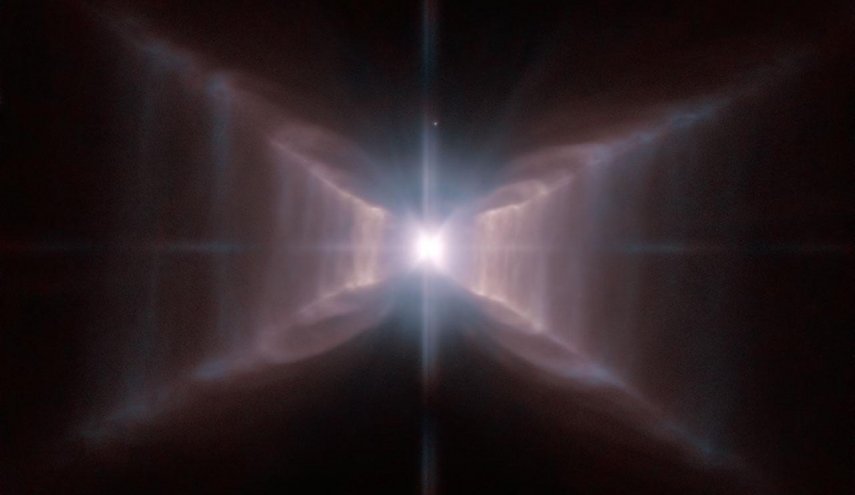  ما قصة النجم الذي يحتضر والمستطيل الاحمر الذي يخلفه؟ 