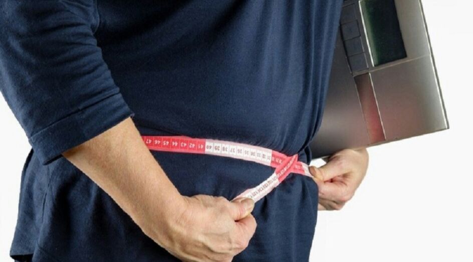 مشروب يجب تجنبه في وجبة الفطور لمنع خطر الدهون الحشوية