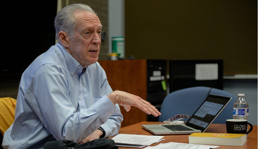 دبلوماسي امريكي سابق: الحظر التسليحي ضد ايران سيفشل