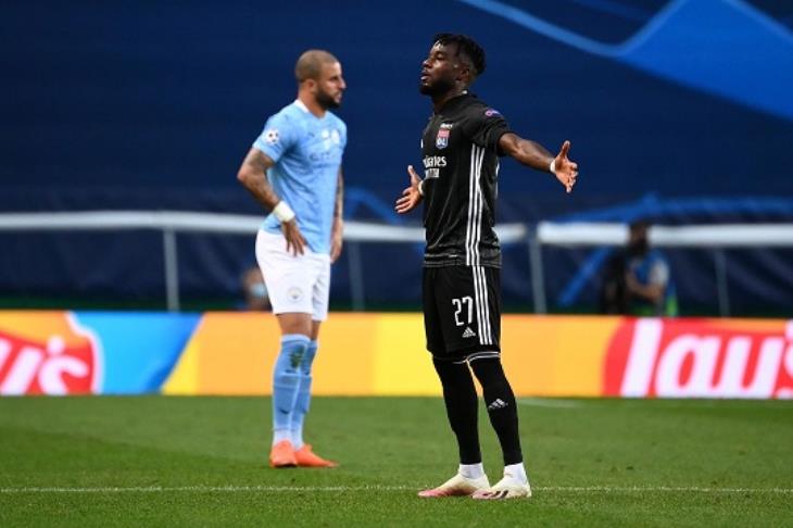 ليون يعاقب سيتي بثلاثية ويبلغ نصف نهائي الابطال