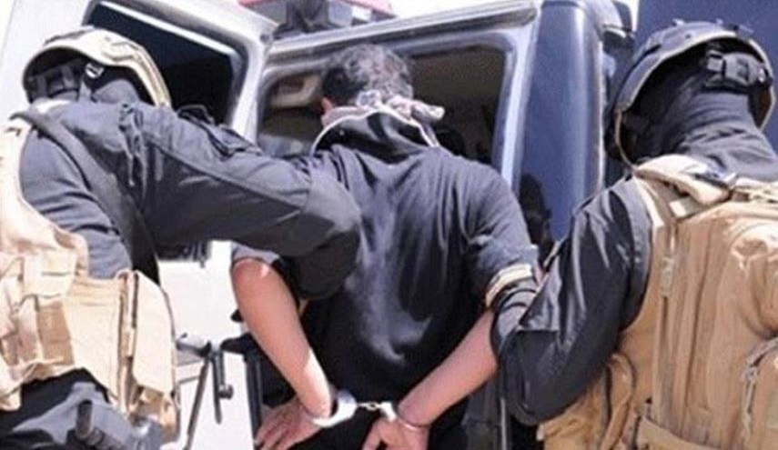 ضبط قناص قبل لحظات من إدخاله إلى الناصرية جنوب العراق