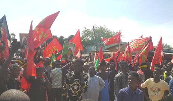 الشرطة النيجيرية تستهدف المشاركين في مراسم عزاء الامام الحسين (ع)