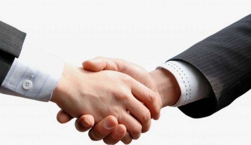 دراسة.."المصافحة الضعيفة"علامة تحذيرية على الإصابة بمرض خطير!