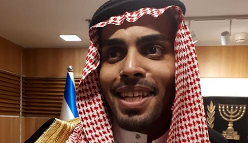 مطبع سعودي يرحب بـ"الإسرائيليين" في منزله وتل أبيب تشيد به