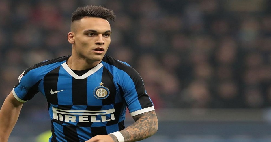 وكيل لاوتارو ينهي الجدل حول مفاوضات الريال وبرشلونة