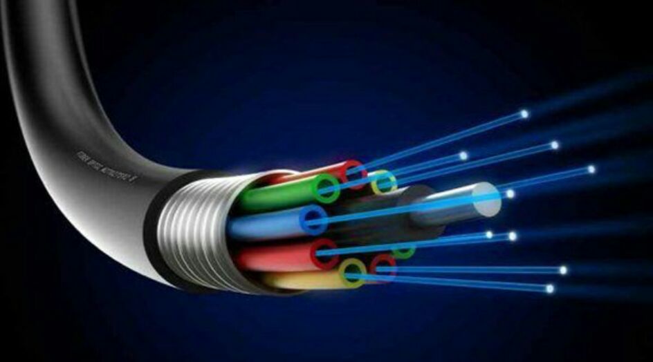 تدشين شبكة الالياف الضوئية في جزر ايرانية في الخليج الفارسي