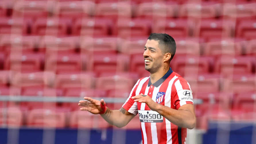 نجم أتلتيكو مدريد: لا أعلم كيف تخلى برشلونة عن سواريز