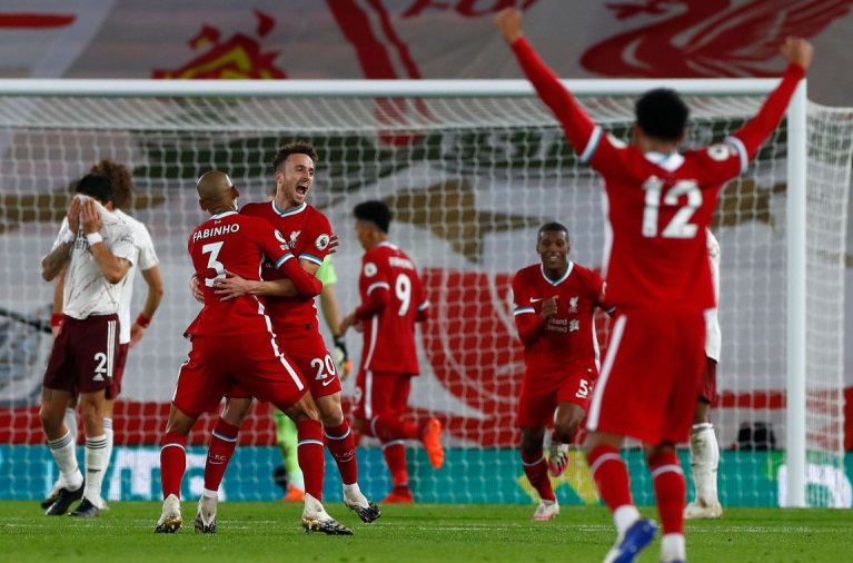 ليفربول يعاقب ارسنال بثلاثية في البريميرليج